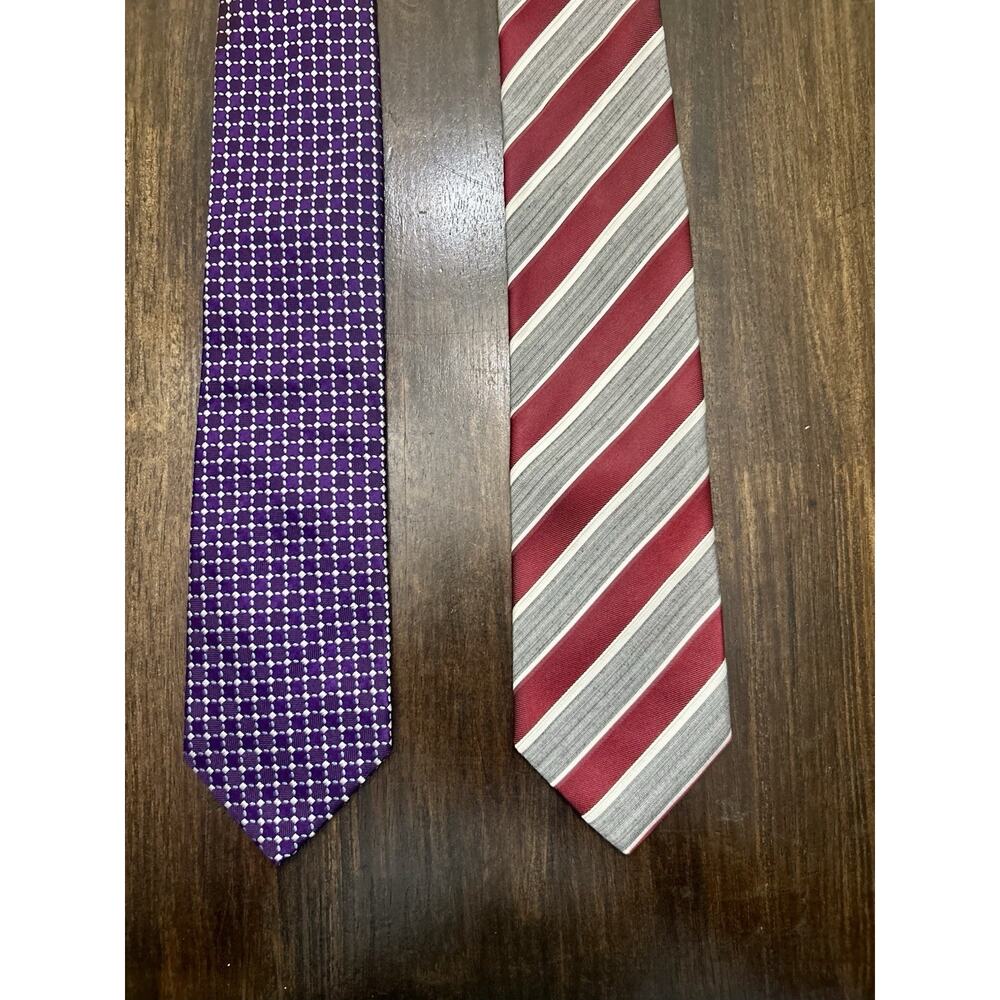 (2) HUGO BOSS Purple / Red Striped Necktie 100% Silk Made In Italy Lot Two Ties - Picture 2 of 7